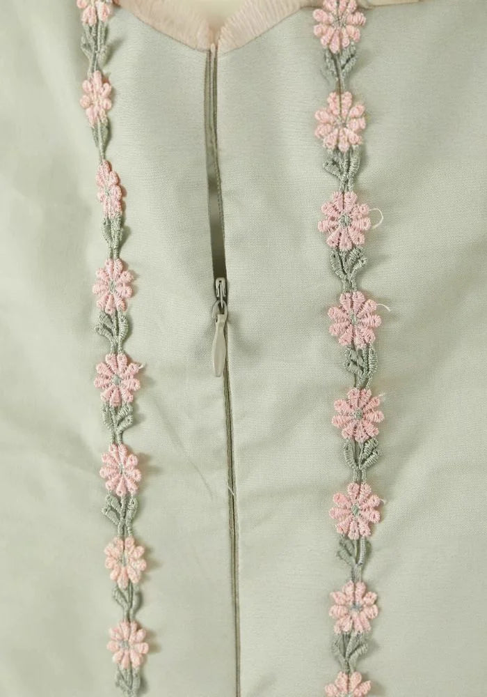 Robe vert d'eau dos nu motifs fleurs